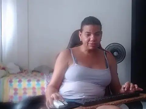 Adriana_0312 webcam