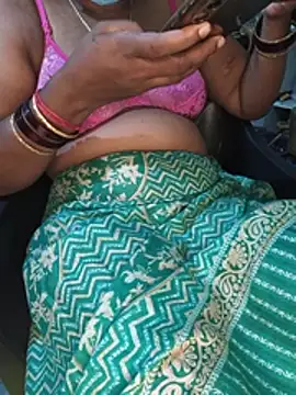 Tamilselviroja- webcam
