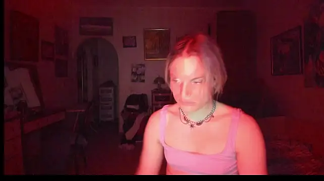 milliKira006 webcam