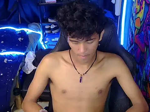 hugekenbigcock webcam