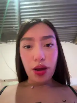 Miakittyyy webcam
