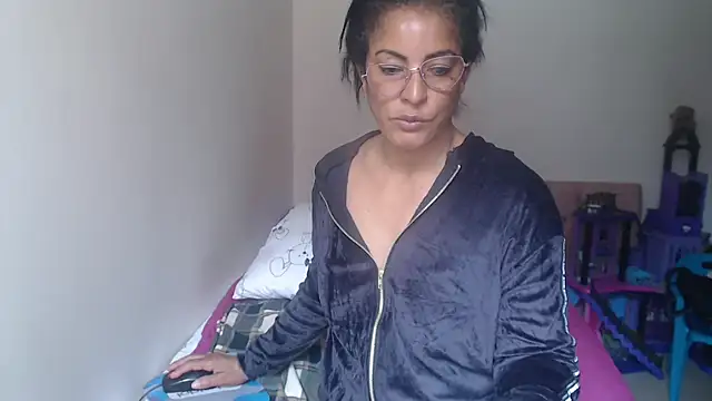 kateleyagrey webcam