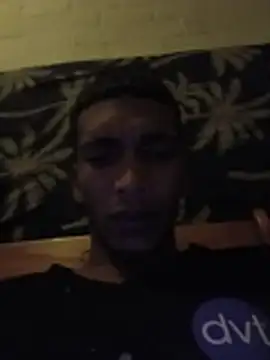 NaughtyGuy0071 webcam