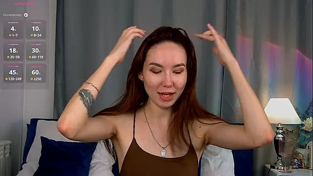 EmilyGray__ webcam