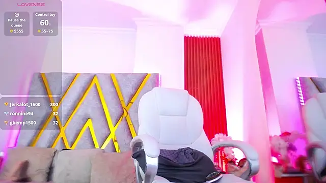 Lizza_Jones webcam