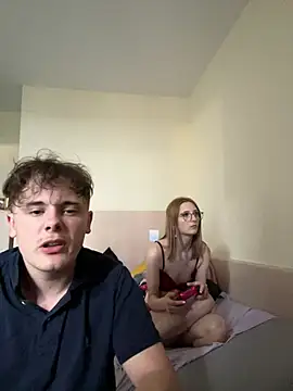LauraundSteve_ webcam