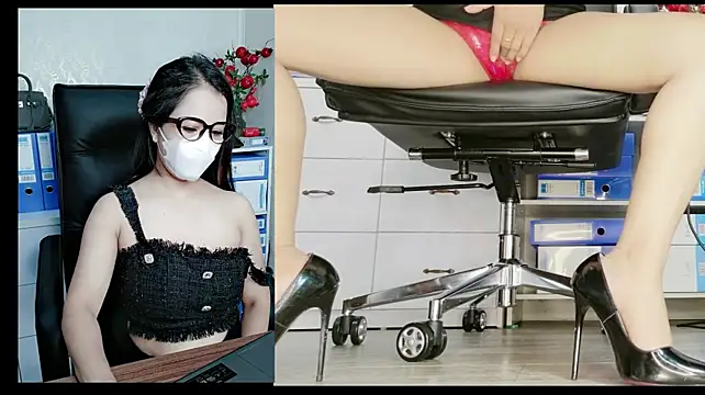 Julie-Rosee webcam