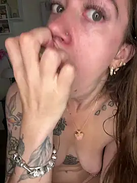 ValenciaTheVixenXX webcam