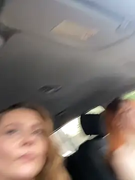 MelodyAnne webcam