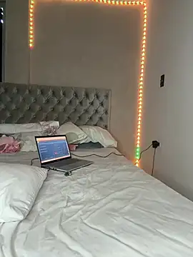 Sarasweet_sex webcam