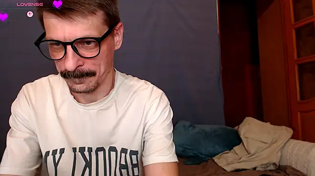CozyCurves webcam