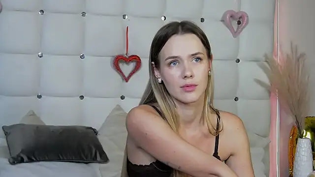 TheMarisa webcam
