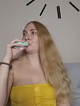 KisaVixen live cam on StripChat