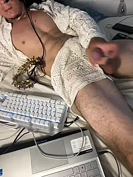 AngelLatinBoy live cam on StripChat