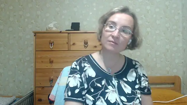 Smart_Rose 🏫 online sex chat