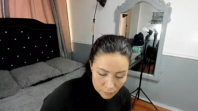 gaby_trent live cam on StripChat