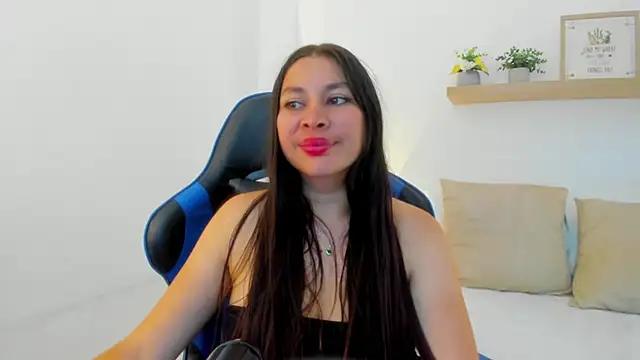 bella_99_ webcam