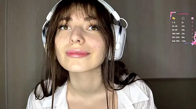 LorinaSpero webcam