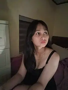 Jun-Mzzz webcam