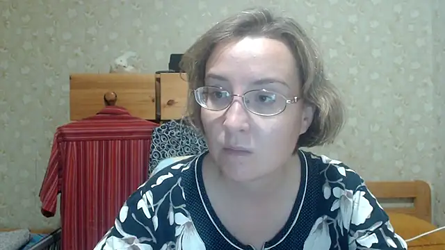 Smart_Rose 🏫 online sex chat