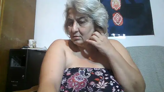 ExquisiteMature webcam