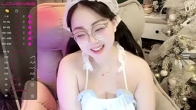 Monica-666888- webcam