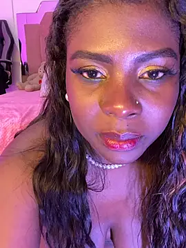 LoveQueen2 webcam