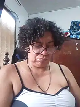 Pupi-Lanegra MILF webcam show