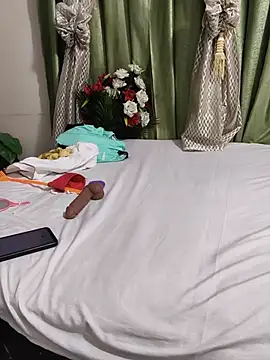 Shalu_G webcam