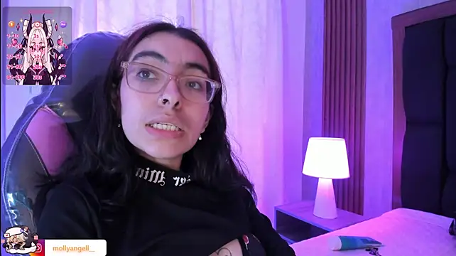 Molly_A webcam