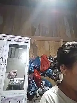 Caily-ly cam2cam chat room