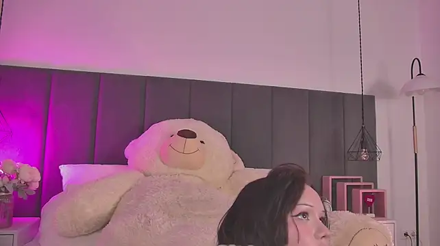 KittyNuarr webcam