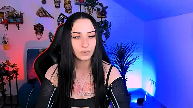 MonicaLowes webcam