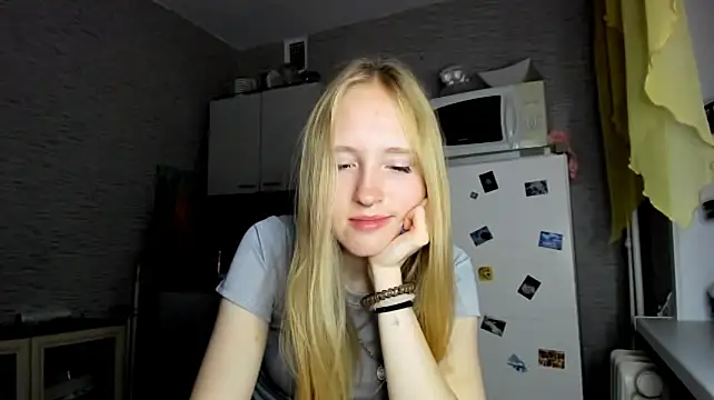 Mia_Azart webcam