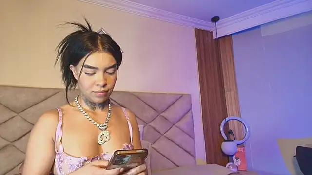 Bratz_x webcam
