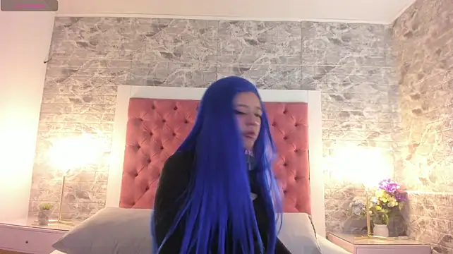 Naomi_luxx webcam