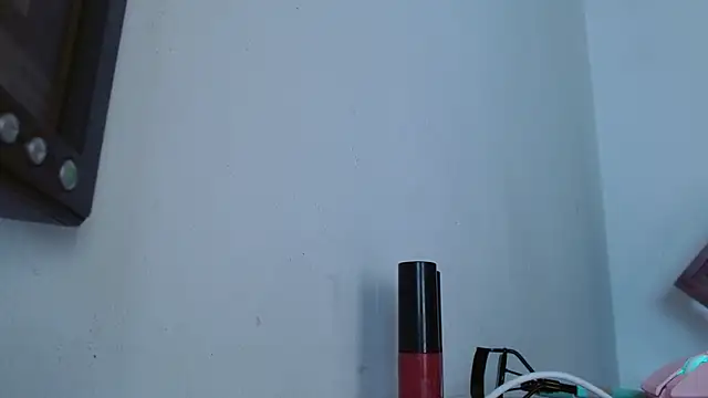 ZoeBakers_ webcam