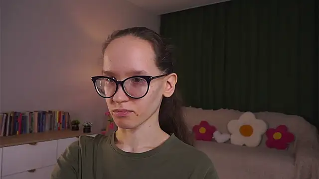 BettyBrowni webcam