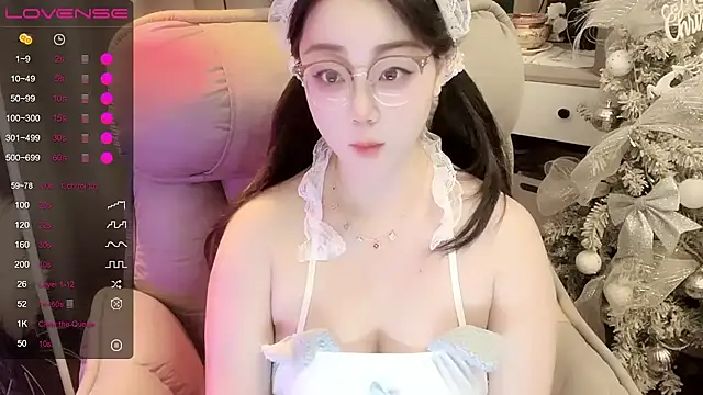 Monica-666888- webcam