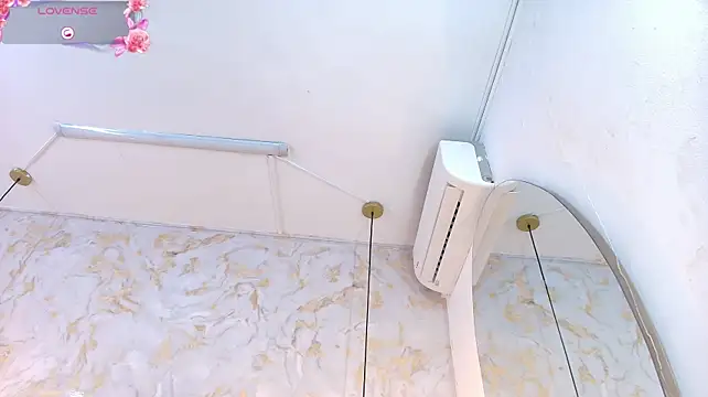 ariannaruiz webcam