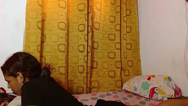 Lunaa__Velvet webcam