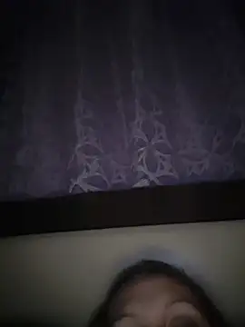 LeilaSaint webcam