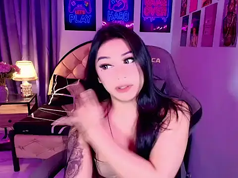 SexxyTsLoverr webcam