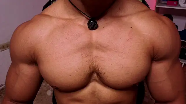 exquisite_gabe live cam on StripChat