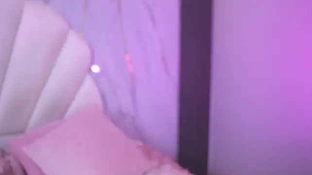 AliiceWonderland_ webcam