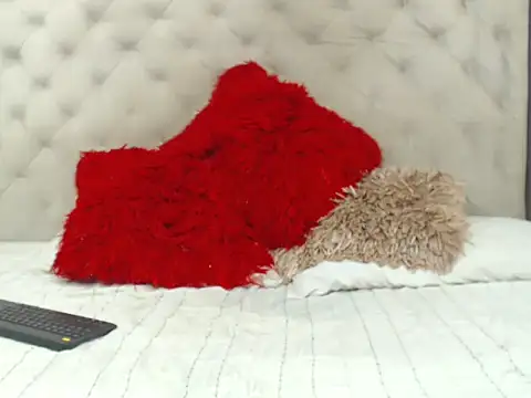 DaniStuart webcam