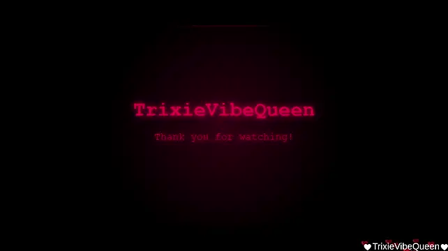 TrixieVibeQueen webcam