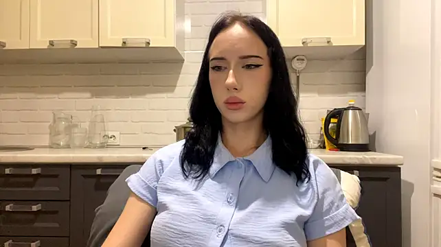 IsabellaQiueen webcam