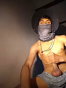 midnight_jhon webcam