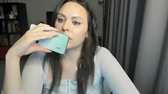 MollyCheiz webcam